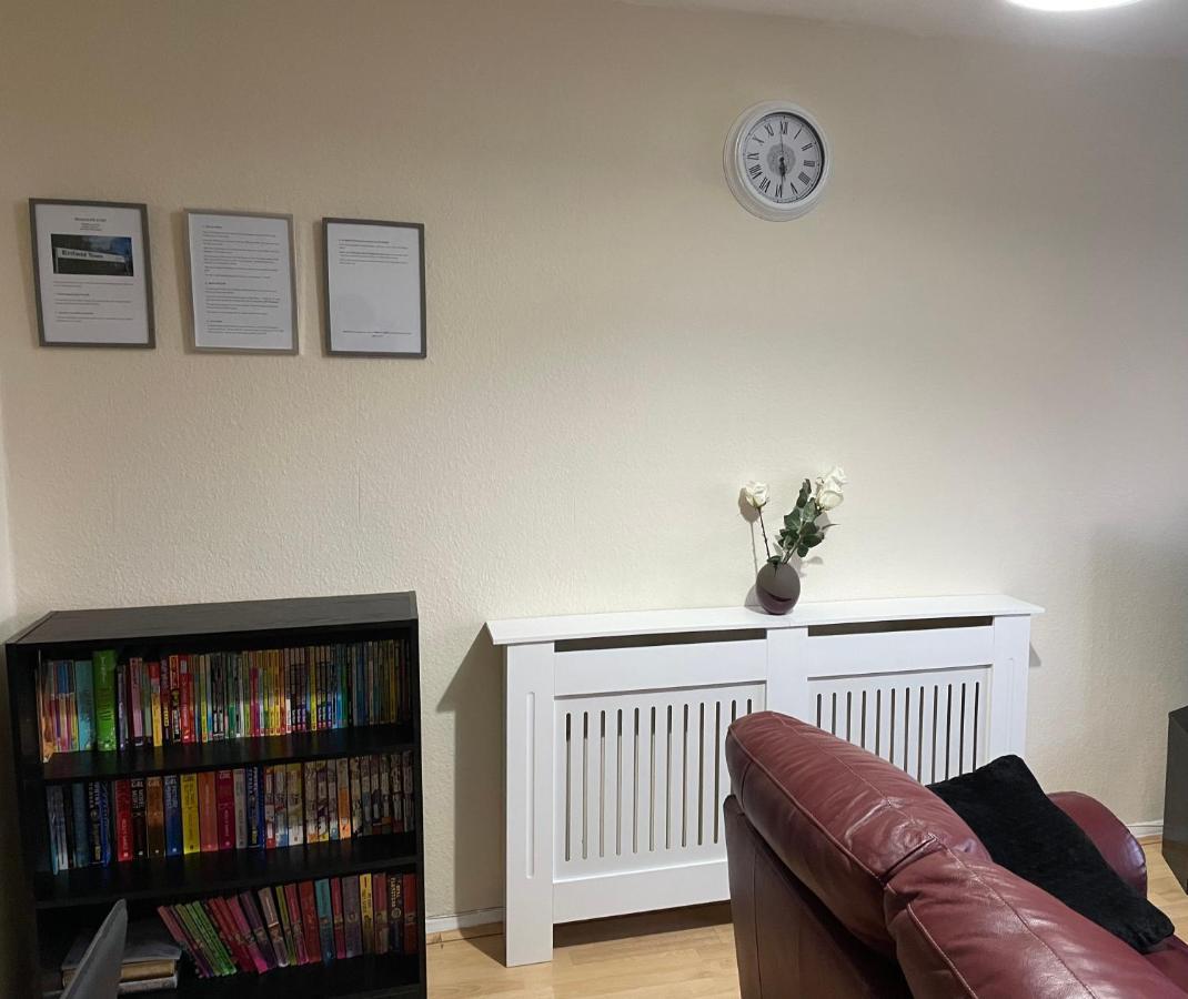 Nnk Air Bnb Enfield Exterior photo